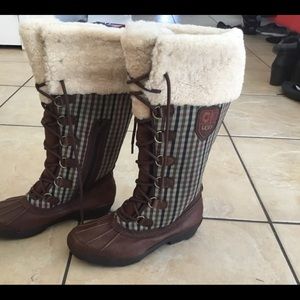 Ugg women’s boot, size 10, plaid